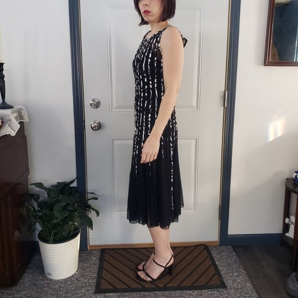 NWT Xscape Gown - Picture 2 of 4